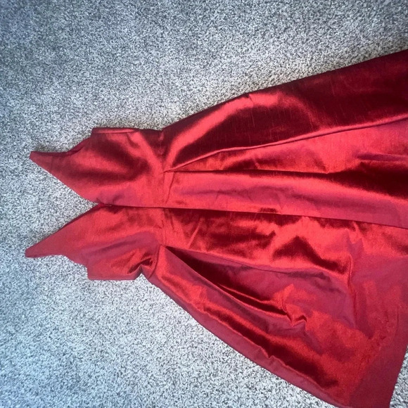 Lula Kate bridesmaid dress - Picture 4 of 9